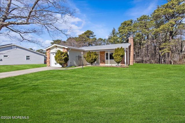 13 Tudor Court, Brick, NJ 08723