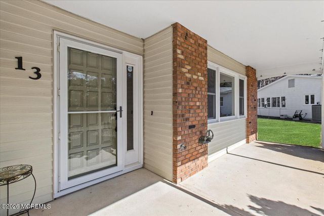 13 Tudor Court, Brick, NJ 08723