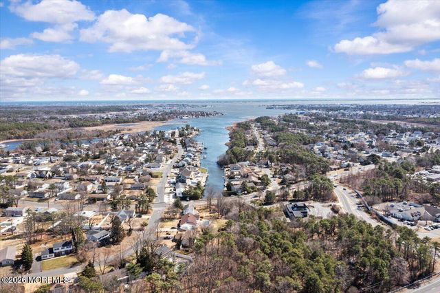 13 Tudor Court, Brick, NJ 08723