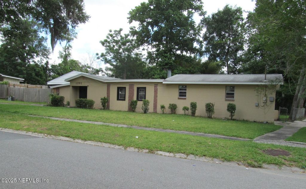 1261 KNOBB HILL Drive, Jacksonville, FL 32221