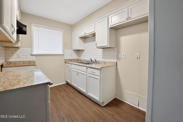 375 James Garfield Circle, Jackson, MS 39213