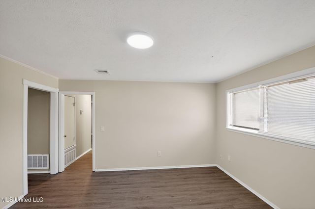 375 James Garfield Circle, Jackson, MS 39213