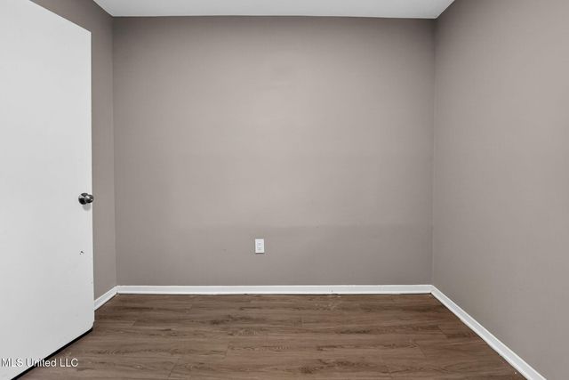 375 James Garfield Circle, Jackson, MS 39213