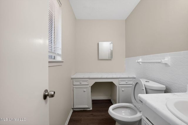 375 James Garfield Circle, Jackson, MS 39213