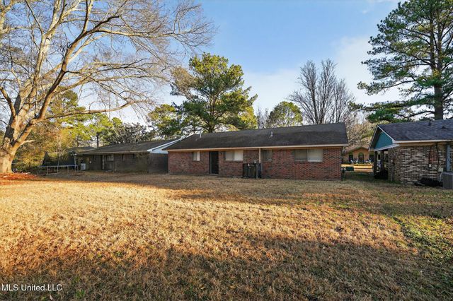 375 James Garfield Circle, Jackson, MS 39213