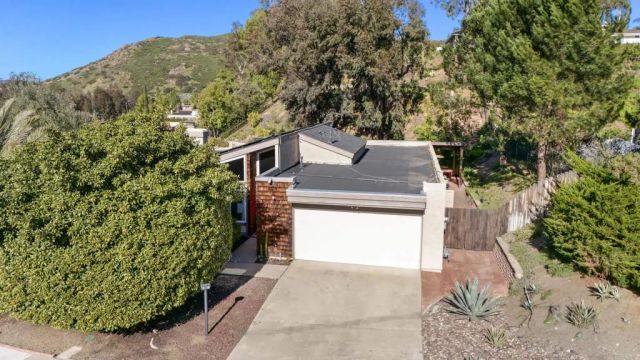 18027 Cotorro Rd, San Diego, CA 92128