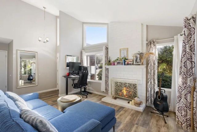 18027 Cotorro Rd, San Diego, CA 92128