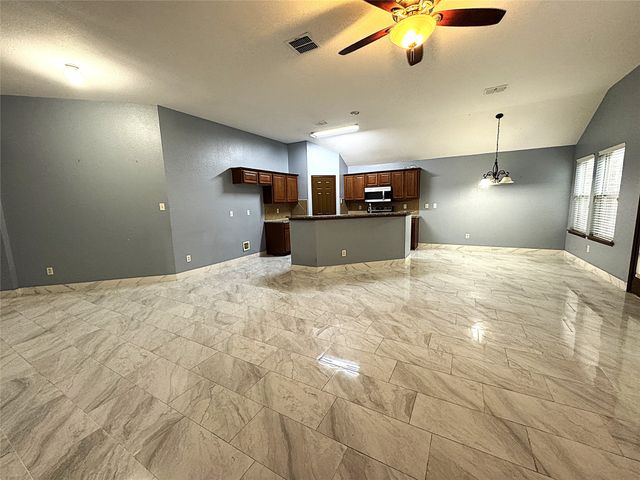 13624 Kaplan Court, Fort Worth, TX 76155