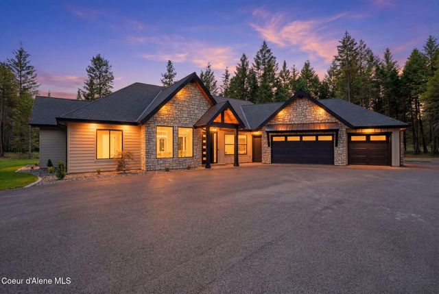7518 E Duke Ln, Athol, ID 83801