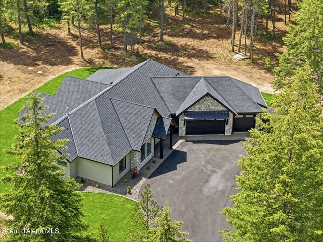7518 E Duke Ln, Athol, ID 83801