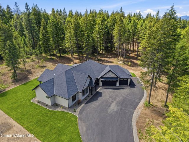 7518 E Duke Ln, Athol, ID 83801