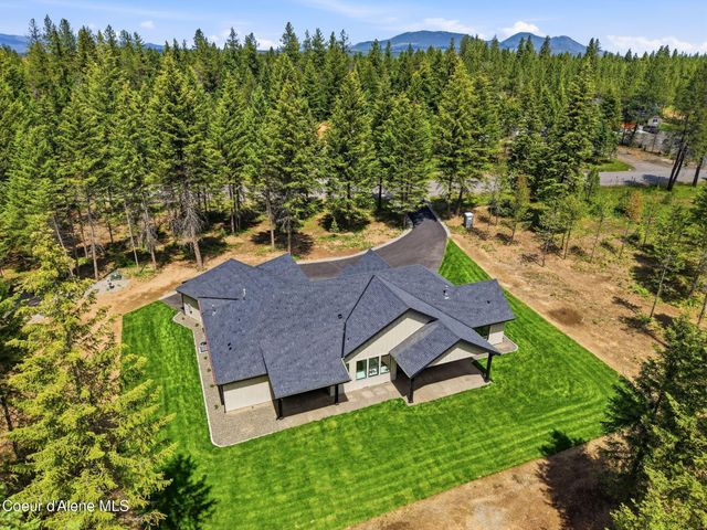 7518 E Duke Ln, Athol, ID 83801