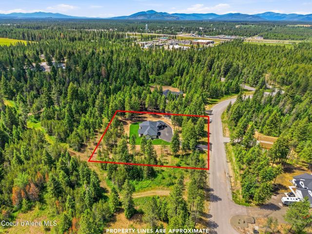 7518 E Duke Ln, Athol, ID 83801