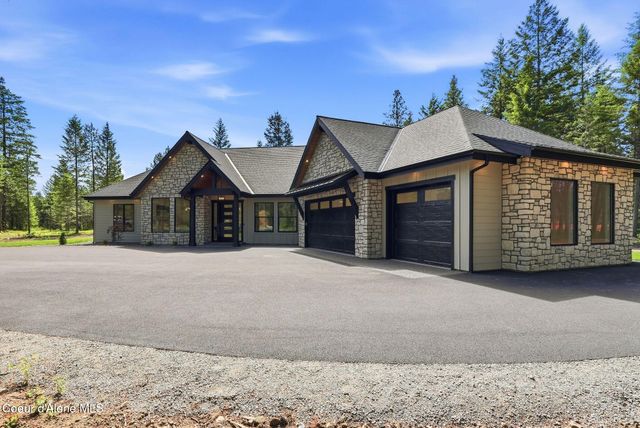 7518 E Duke Ln, Athol, ID 83801