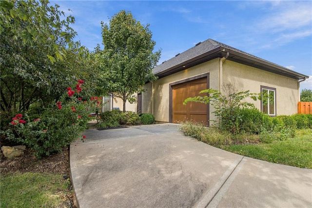 12301 W 150th Terrace, Olathe, KS 66062