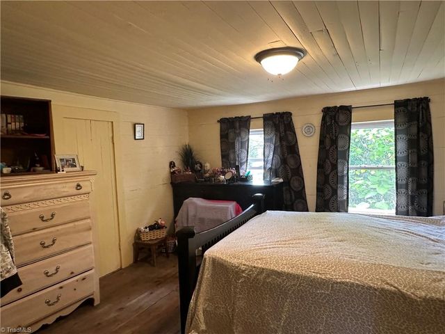 5149 Boone Trail, Millers Creek, NC 28651