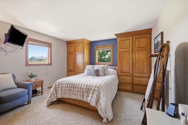 4112 Mueller DRIVE, Hartford, WI 53027