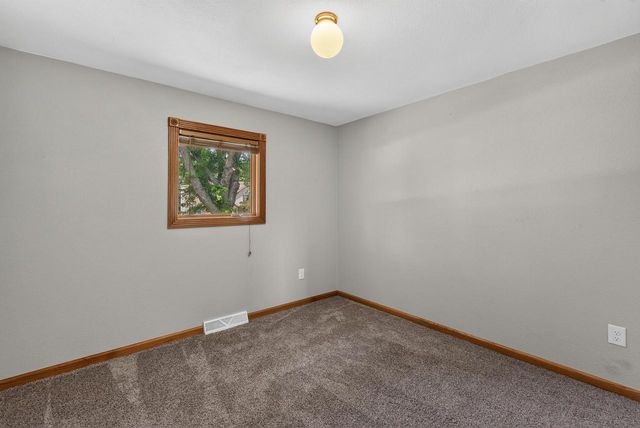 4112 Mueller DRIVE, Hartford, WI 53027