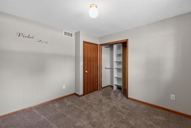 4112 Mueller DRIVE, Hartford, WI 53027