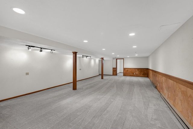 4112 Mueller DRIVE, Hartford, WI 53027