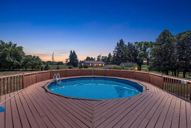 4112 Mueller DRIVE, Hartford, WI 53027