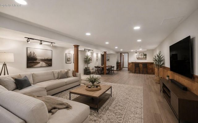 4112 Mueller DRIVE, Hartford, WI 53027