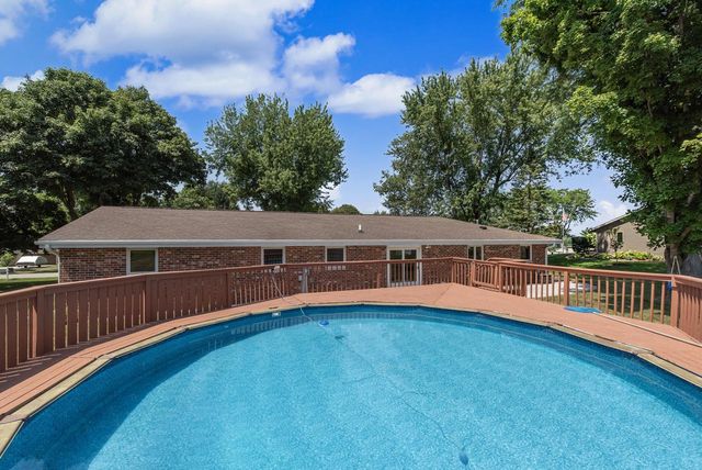 4112 Mueller DRIVE, Hartford, WI 53027