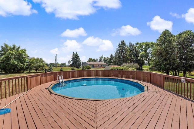 4112 Mueller DRIVE, Hartford, WI 53027