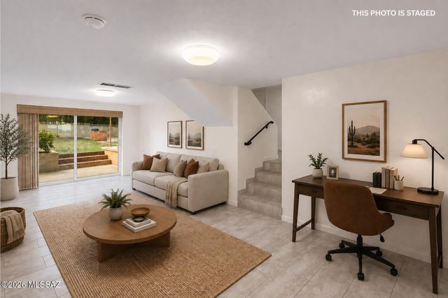 220 S Clausen Circle, Tucson, AZ 85745