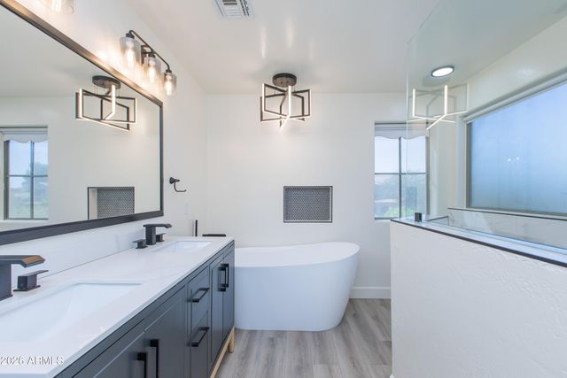 3326 E MEAD Drive, Gilbert, AZ 85298