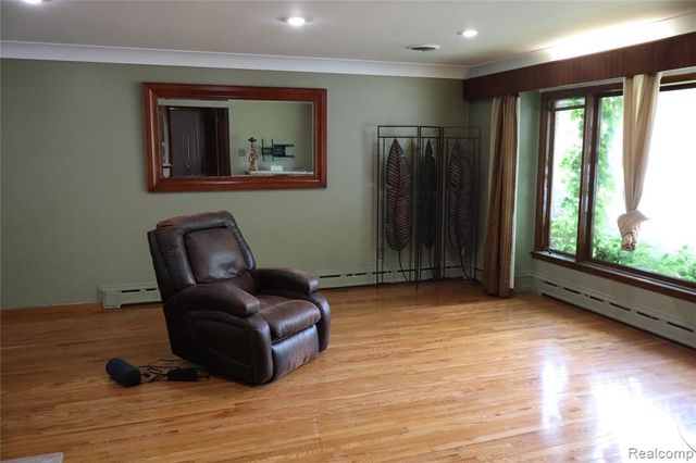 23521 Lee Baker Drive, Southfield, MI 48075