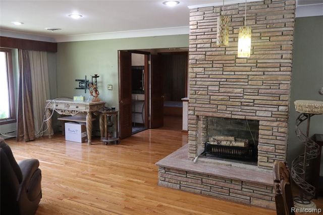 23521 Lee Baker Drive, Southfield, MI 48075