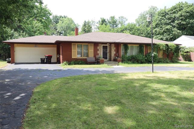 23521 Lee Baker Drive, Southfield, MI 48075