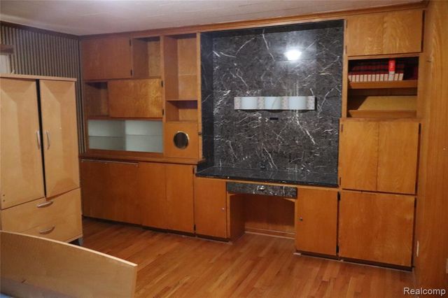 23521 Lee Baker Drive, Southfield, MI 48075