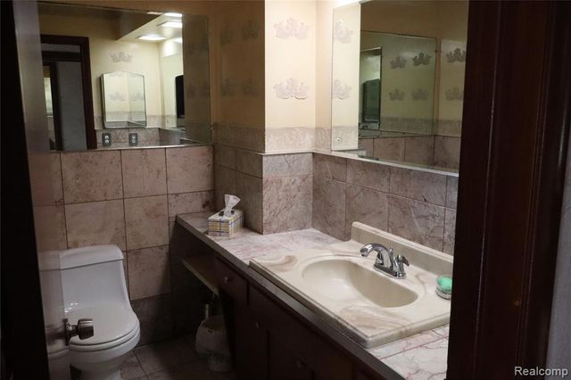23521 Lee Baker Drive, Southfield, MI 48075