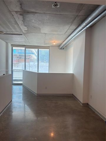 690 SW 1st Court 1212, Miami, FL 33130