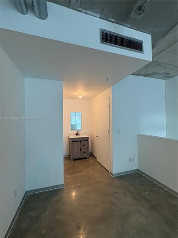 690 SW 1st Court 1212, Miami, FL 33130