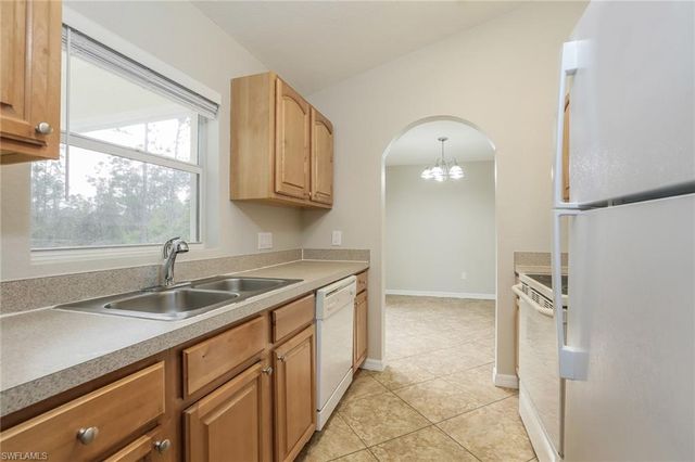 944 Berg ST E, Lehigh Acres, FL 33974