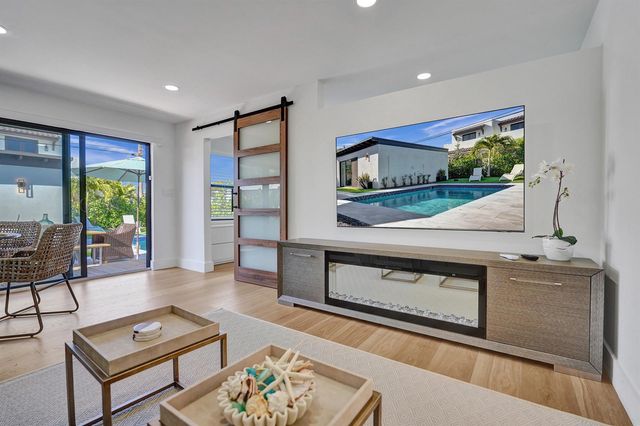 225 NE 10th Street, Delray Beach, FL 33444