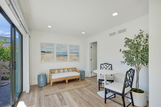 225 NE 10th Street, Delray Beach, FL 33444