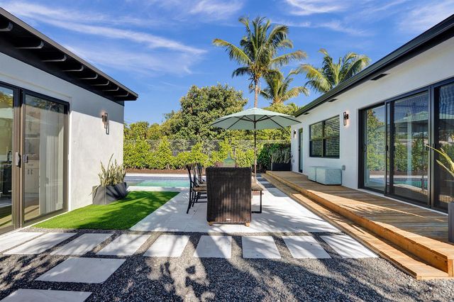 225 NE 10th Street, Delray Beach, FL 33444