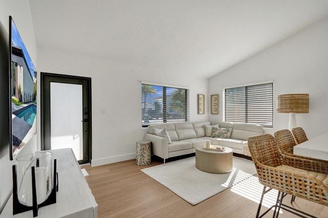 225 NE 10th Street, Delray Beach, FL 33444