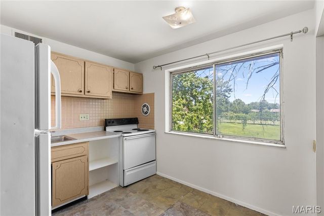 761 Thompson Drive, Florissant, MO 63031