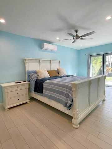 1580 SE 5th Street, Deerfield Beach, FL 33441