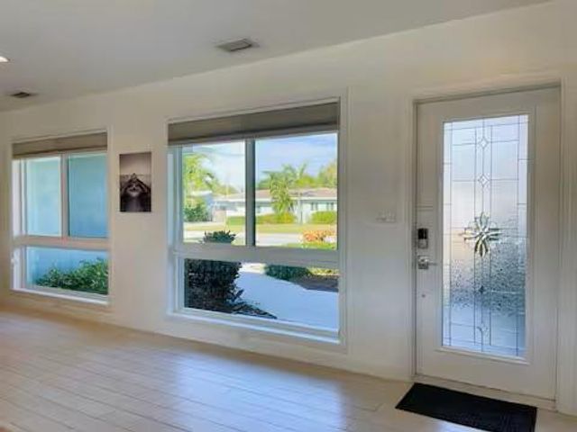 1580 SE 5th Street, Deerfield Beach, FL 33441