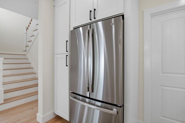 22 Nolet Avenue, Salem, NH 03079