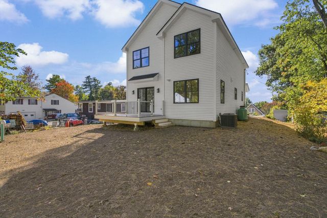 22 Nolet Avenue, Salem, NH 03079