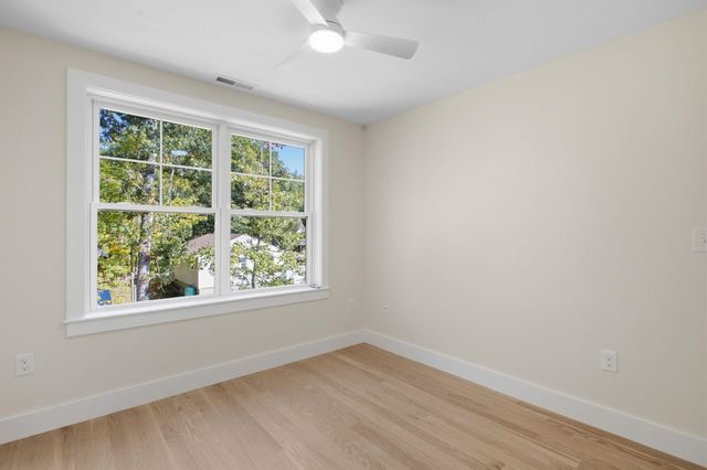 22 Nolet Avenue, Salem, NH 03079