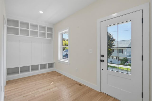 22 Nolet Avenue, Salem, NH 03079