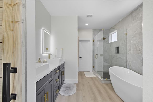 8303 Tombstone CV, Lago Vista, TX 78645